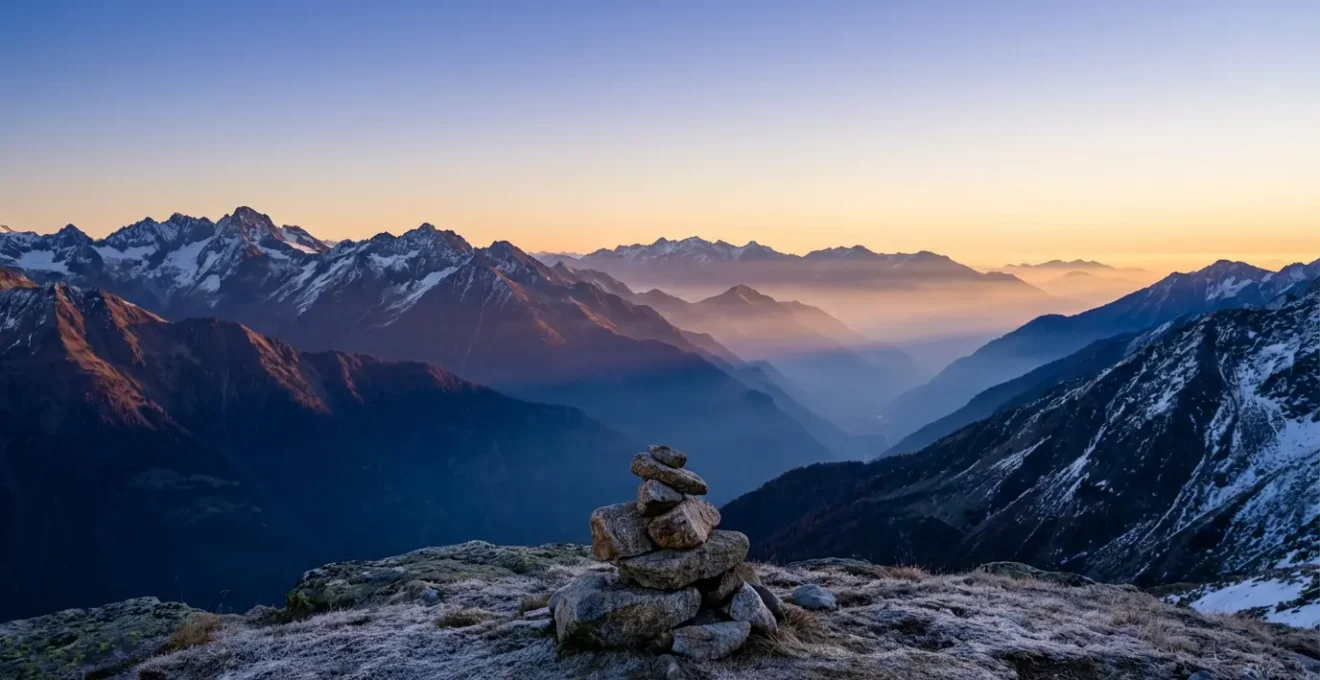 Panorama des sommets de 4000 mètres accessibles dans les Alpes comme alternatives au Mont Blanc